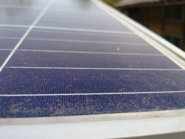 愛媛県|太陽光パネル清掃メンテナンス|株式会社アイエネ さぬき市　野立て